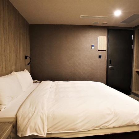 Golden Home Hotel Taipei Extérieur photo