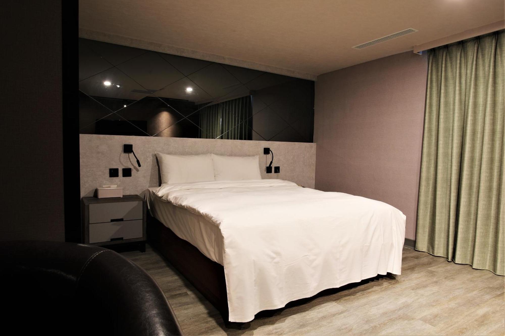 Golden Home Hotel Taipei Extérieur photo