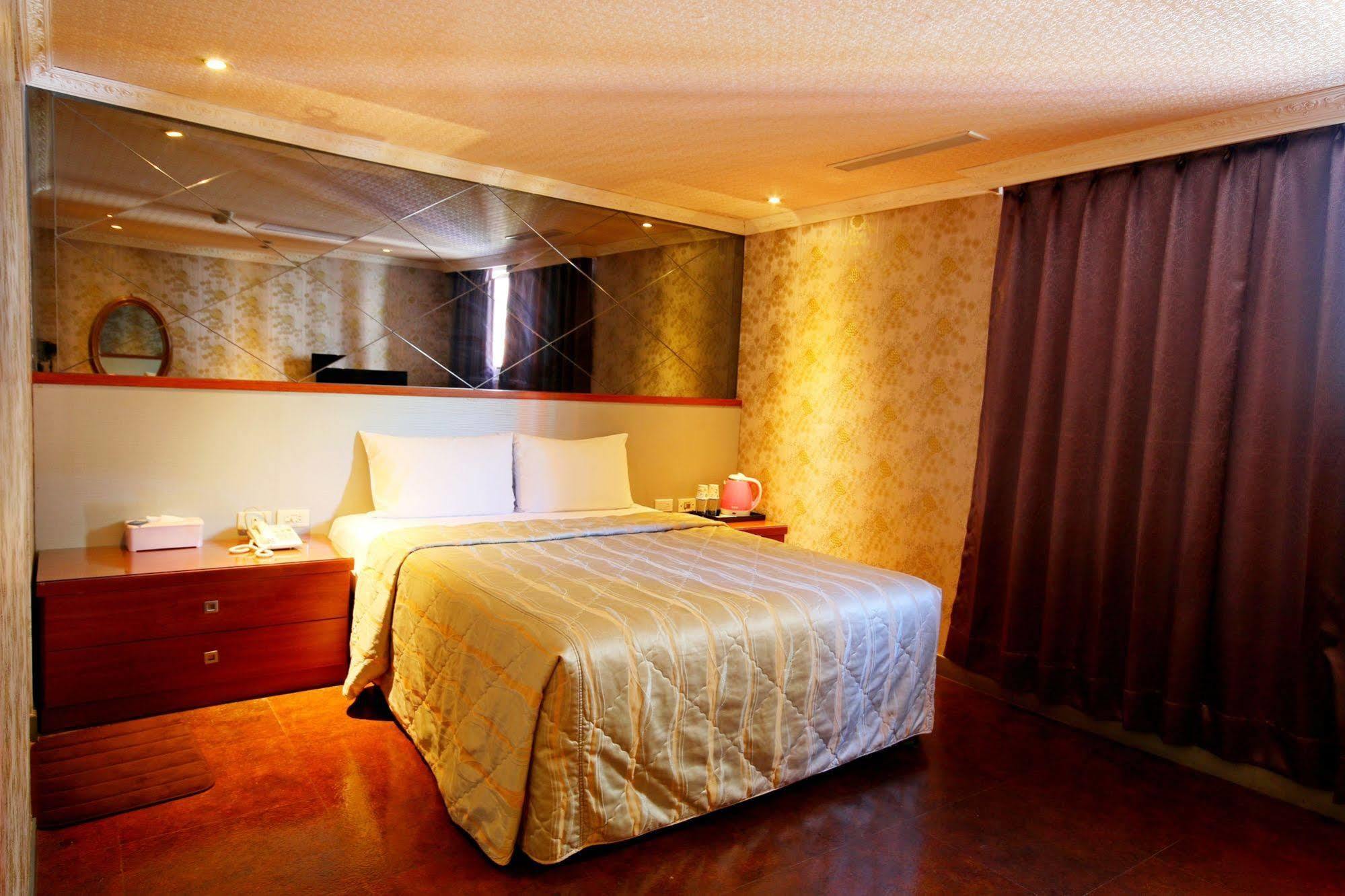 Golden Home Hotel Taipei Extérieur photo