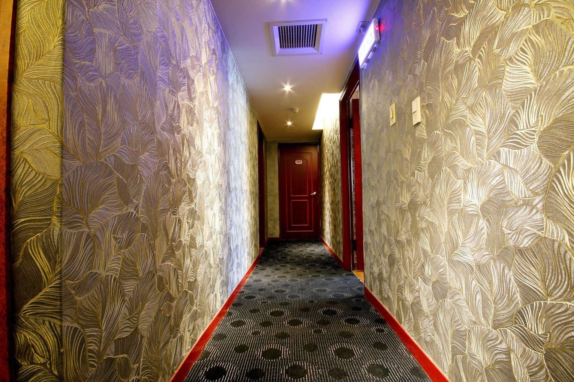 Golden Home Hotel Taipei Extérieur photo